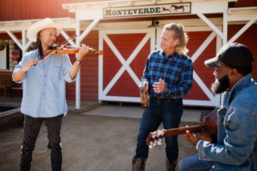 Smoky Mountains Bluegrass Festival: Best Fall Day Trip