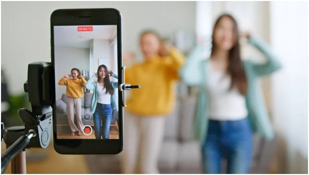 Social Media Replaced One Music Gatekeeper With Another