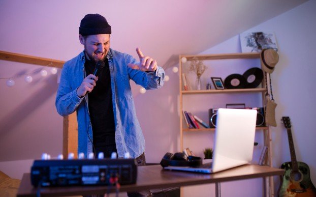 Independent Artists to Add to Your Playlist Right Now