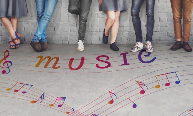 Online Platforms Connect Scattered Listeners