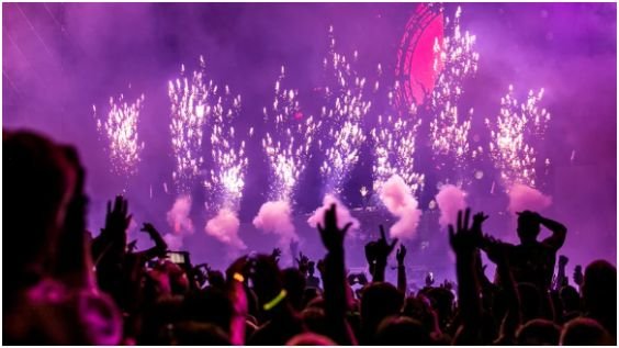 Festivals and Digital Discovery Build City Identity